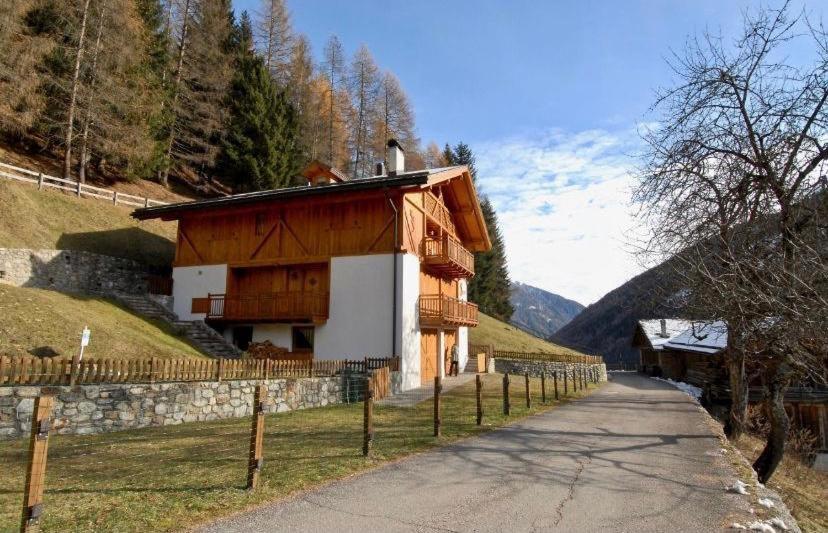 Ferienwohnung Maso Genziana Bagni di Rabbi Exterior foto